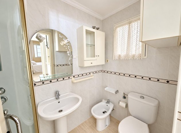 Resale - Apartment / Flat * - Torrevieja * - Torreblanca *