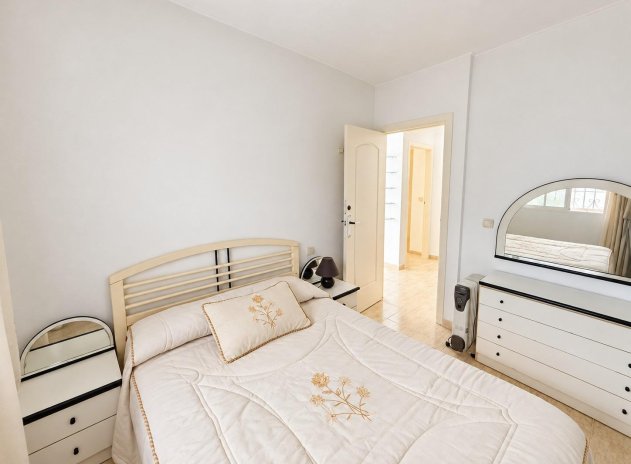 Resale - Apartment / Flat * - Torrevieja * - Torreblanca *