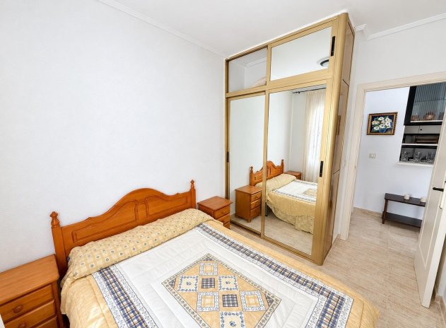 Resale - Apartment / Flat * - Torrevieja * - Torreblanca *
