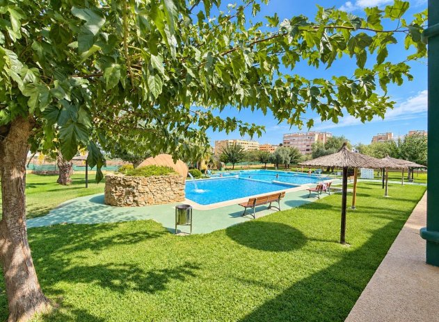 Resale - Apartment / Flat * - Torrevieja * - Torreblanca *