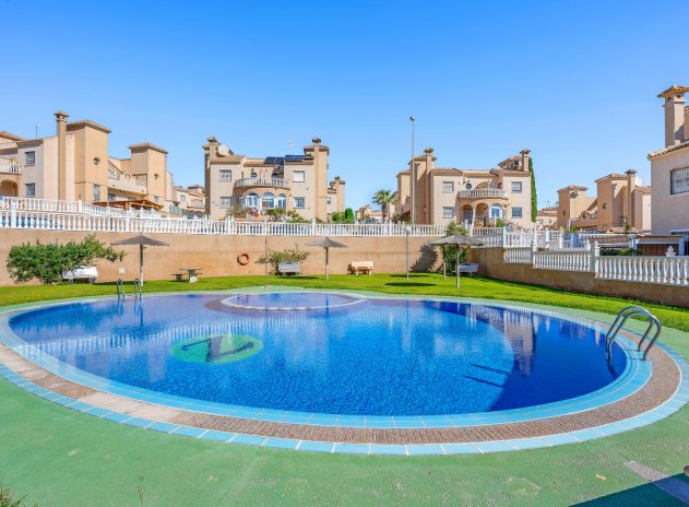 Resale - Villa * - Villamartin * - Costa Blanca
