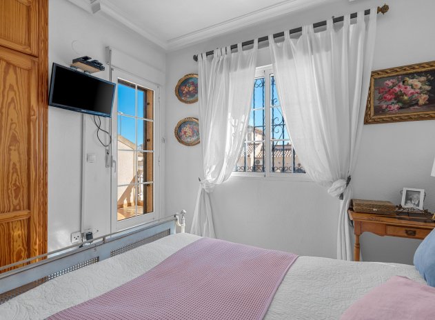Resale - Villa * - Villamartin * - Costa Blanca