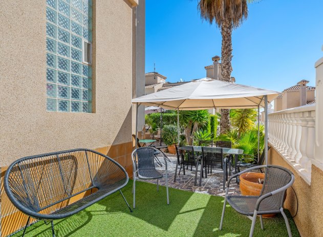 Resale - Villa * - Villamartin * - Costa Blanca