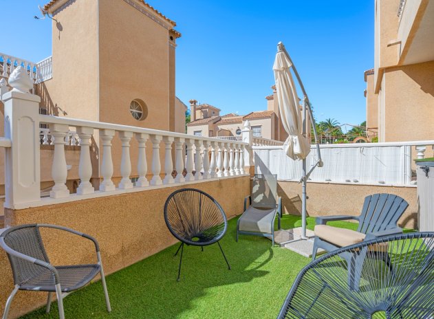 Resale - Villa * - Villamartin * - Costa Blanca
