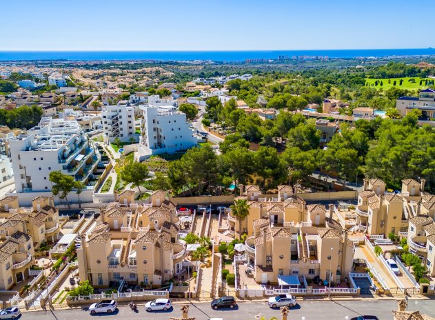 Resale - Villa * - Villamartin * - Costa Blanca