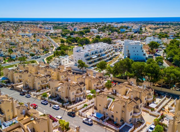 Resale - Villa * - Villamartin * - Costa Blanca