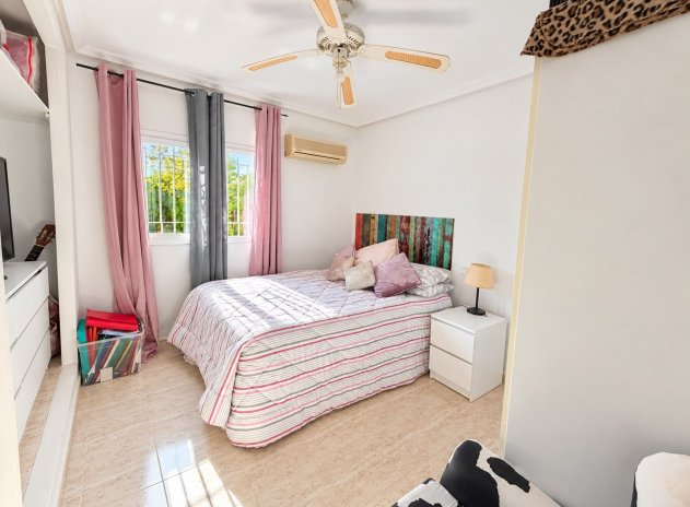 Herverkoop - Villa - Alicante - La Florida