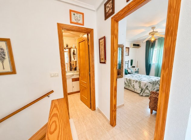 Herverkoop - Villa - Alicante - La Florida