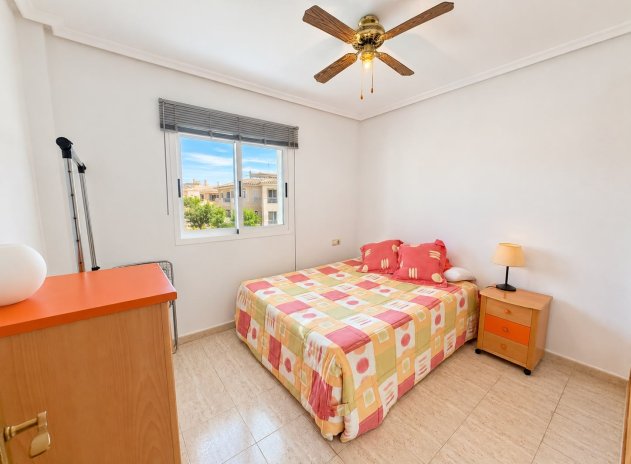 Herverkoop - Villa - Alicante - La Florida