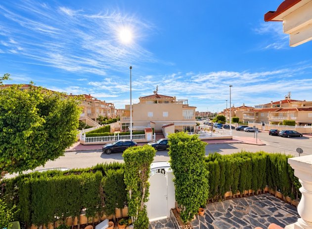 Herverkoop - Villa - Alicante - La Florida