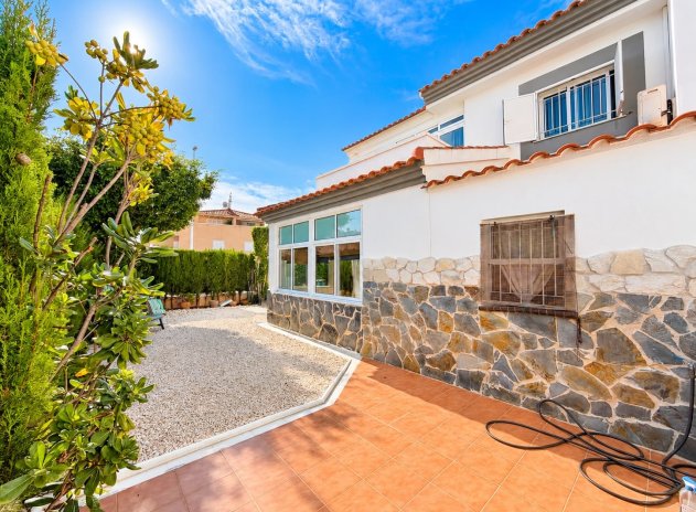 Herverkoop - Villa - Alicante - La Florida