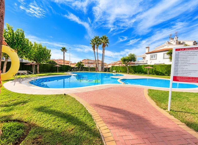 Herverkoop - Villa - Alicante - La Florida