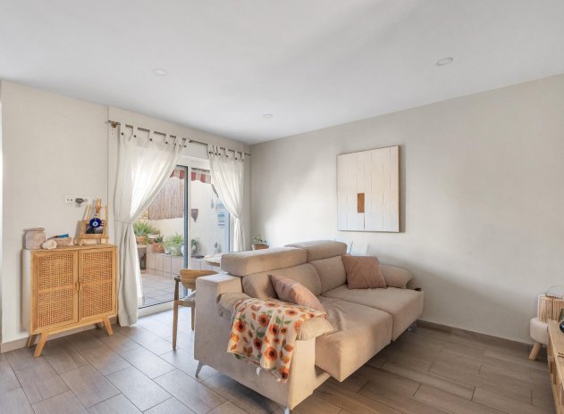 Resale - Apartment / Flat * - Torrevieja * - Los Balcones *