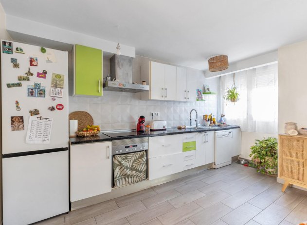 Resale - Apartment / Flat * - Torrevieja * - Los Balcones *