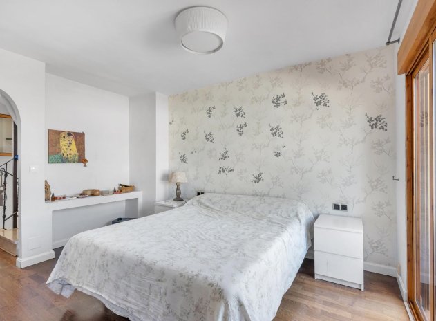 Resale - Apartment / Flat * - Torrevieja * - Los Balcones *