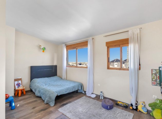 Resale - Apartment / Flat * - Torrevieja * - Los Balcones *