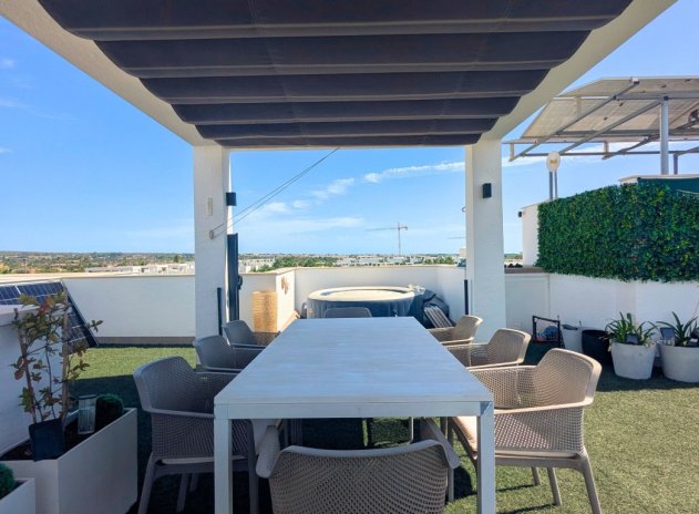 Resale - Apartment / Flat * - El Raso *