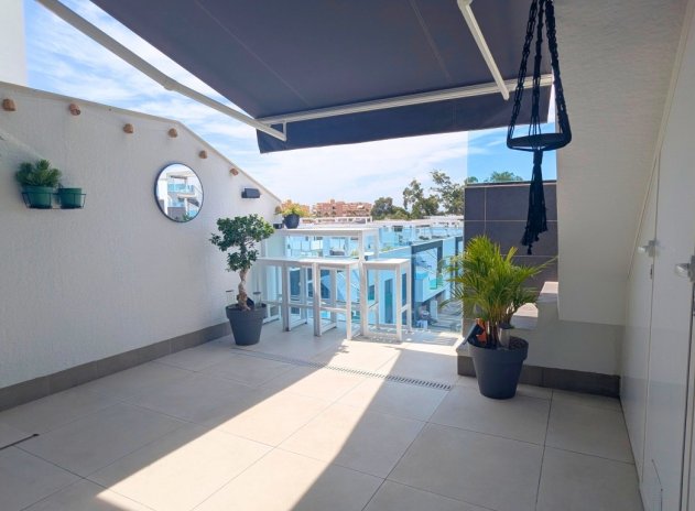 Resale - Apartment / Flat * - El Raso *