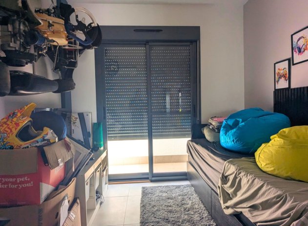 Resale - Apartment / Flat * - El Raso *