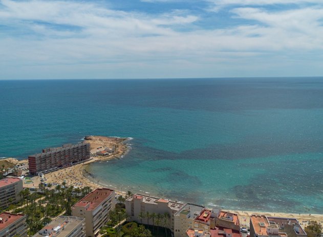 Resale - Apartment / Flat * - Torrevieja * - Playa de los Locos *