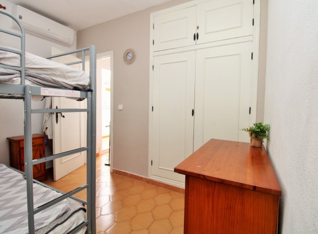 Wiederverkauf - Wohnung - Villamartin - Villamartín
