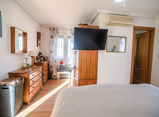 Herverkoop - Villa - Torrevieja - Los Balcones
