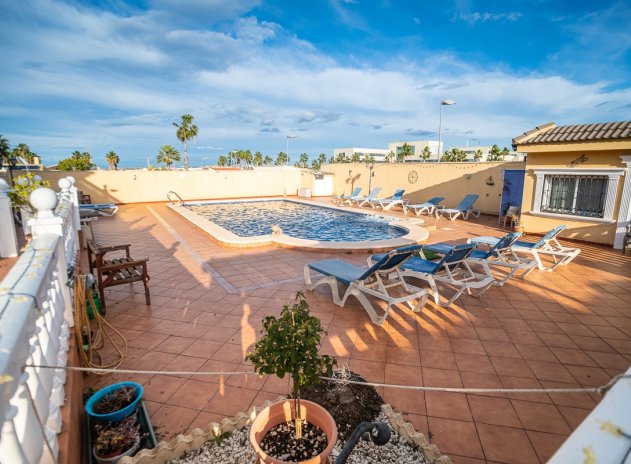 Herverkoop - Villa - Torrevieja - Los Balcones