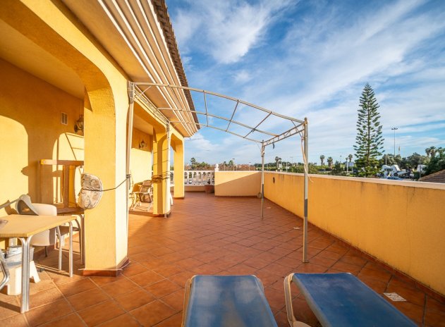 Herverkoop - Villa - Torrevieja - Los Balcones