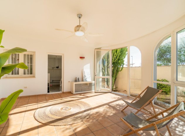 Resale - Villa * - Orihuela Costa * - Playa Flamenca *