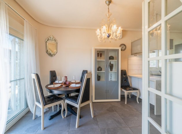 Resale - Villa * - Orihuela Costa * - Playa Flamenca *