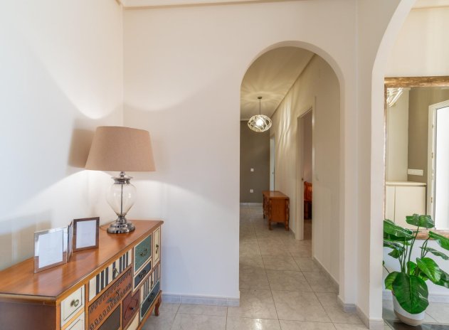 Resale - Villa * - Orihuela Costa * - Playa Flamenca *