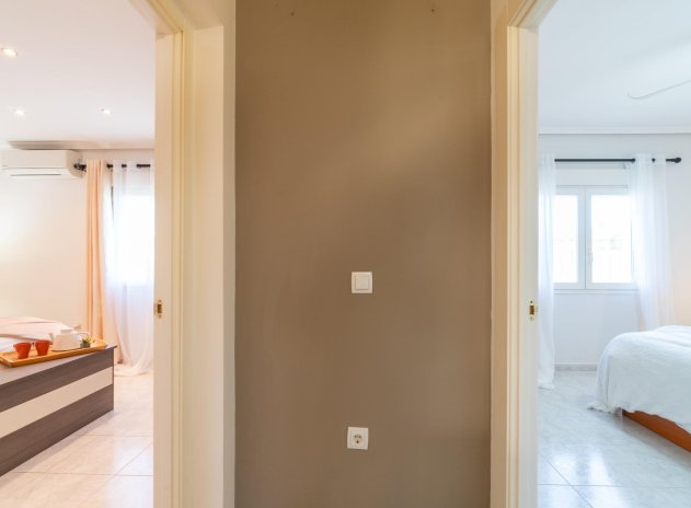 Resale - Villa * - Orihuela Costa * - Playa Flamenca *