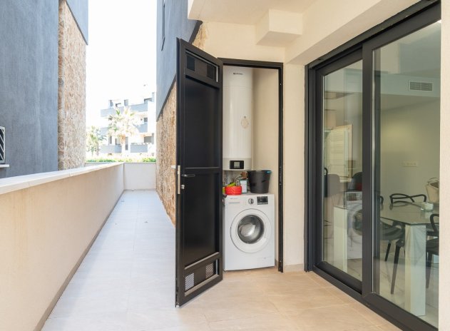 Resale - Apartment / Flat * - Orihuela Costa * - Los Altos *