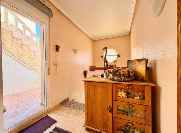 Resale - Apartment / Flat * - Orihuela Costa * - Playa Flamenca *