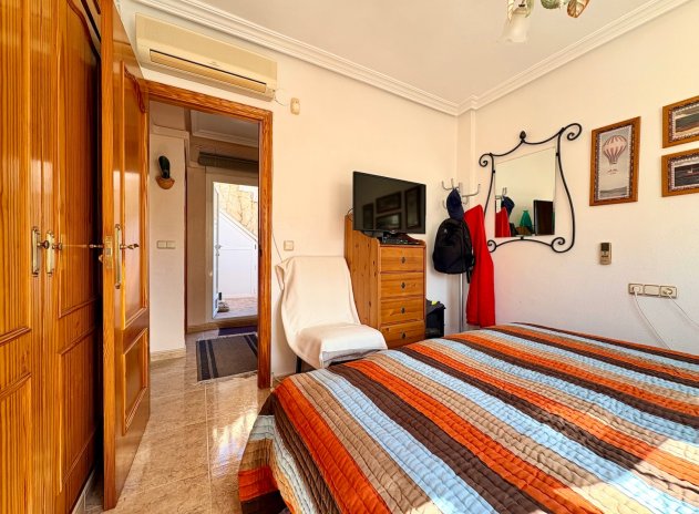 Resale - Apartment / Flat * - Orihuela Costa * - Playa Flamenca *