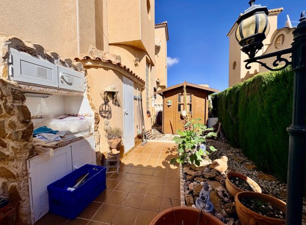 Resale - Apartment / Flat * - Orihuela Costa * - Playa Flamenca *