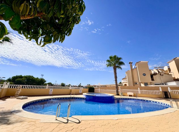 Resale - Apartment / Flat * - Orihuela Costa * - Playa Flamenca *