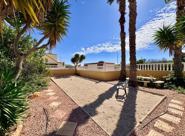 Resale - Apartment / Flat * - Orihuela Costa * - Playa Flamenca *