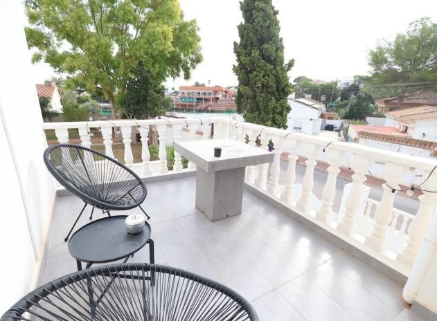 Herverkoop - Villa - Torrevieja - Los Balcones