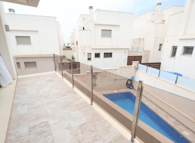 Herverkoop - Villa - Orihuela Costa - Villamartín
