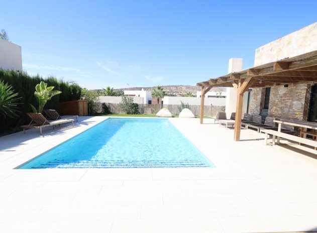 Herverkoop - Villa - Algorfa