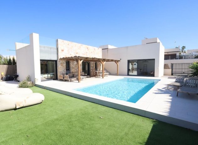 Herverkoop - Villa - Algorfa