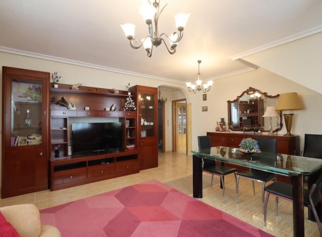 Resale - Villa * - Orihuela Costa * - Las Filipinas *
