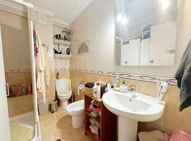 Resale - Apartment / Duplex - Torrevieja * - Playa de los Naufragos