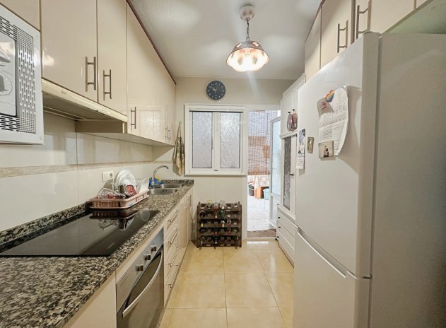 Resale - Apartment / Duplex - Torrevieja * - Playa de los Naufragos
