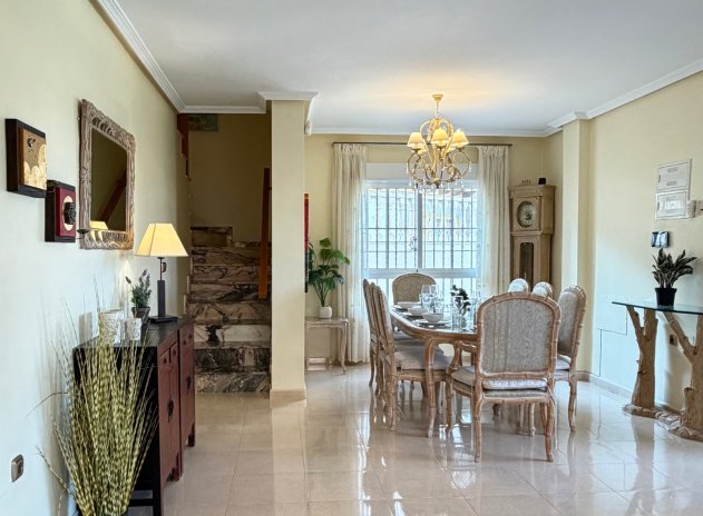 Herverkoop - Villa - Orihuela Costa