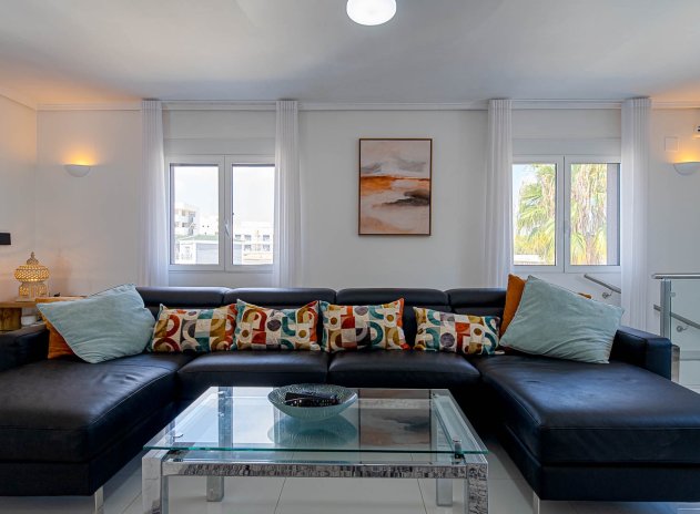 Revente - Villa - Orihuela Costa - Villamartin