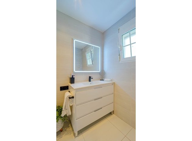 Revente - Villa - Orihuela Costa - Villamartin