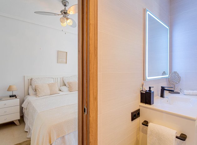 Revente - Villa - Orihuela Costa - Villamartin