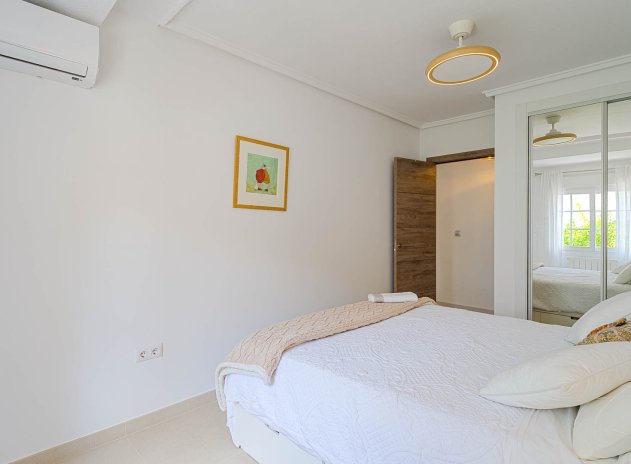 Revente - Villa - Orihuela Costa - Villamartin